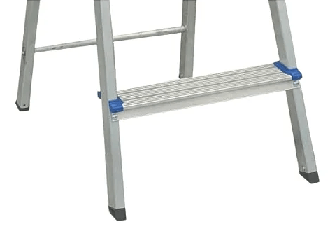 escada-de-aluminio-6-degraus-domestica-006-real-escadas3